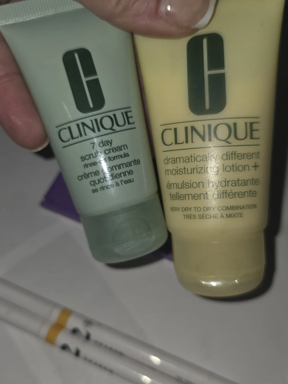 Clinique Blush Compact in Peachy Pink – Hydrating Makeup Essentials